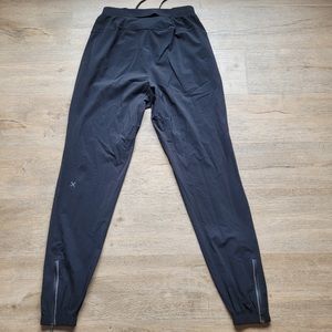 Lululemon surge joggers black swishy running pants black small tall - Like new